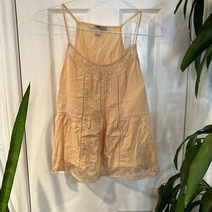 Forever 21 peach lace trimmed top size medium